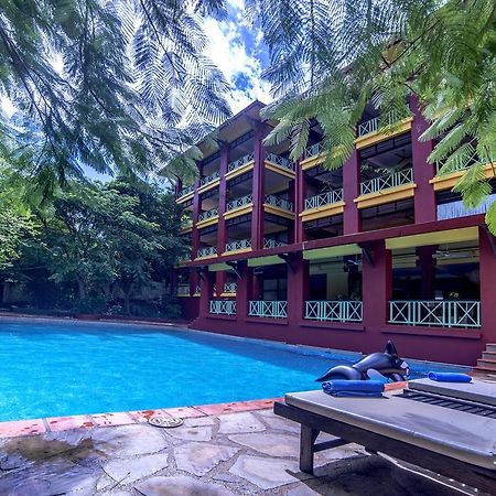 The Harbor Lights Palace Sihanoukville Exterior photo