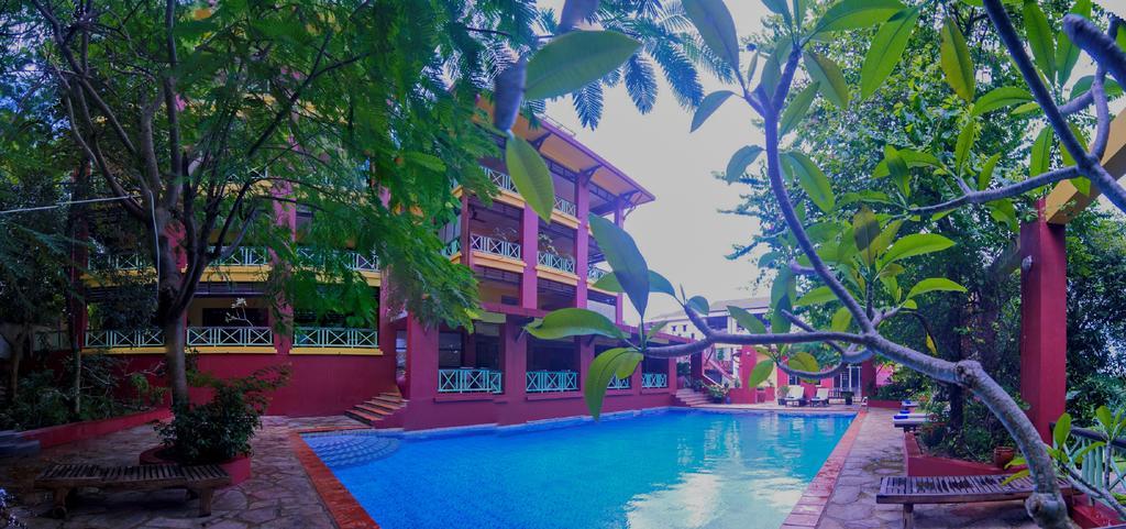 The Harbor Lights Palace Sihanoukville Exterior photo