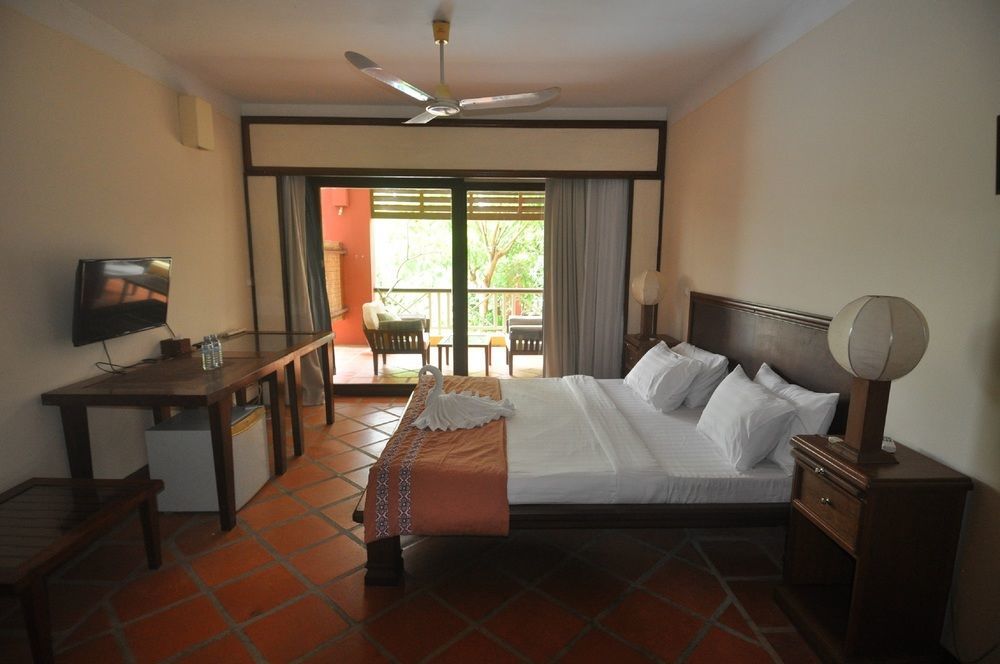 The Harbor Lights Palace Sihanoukville Exterior photo