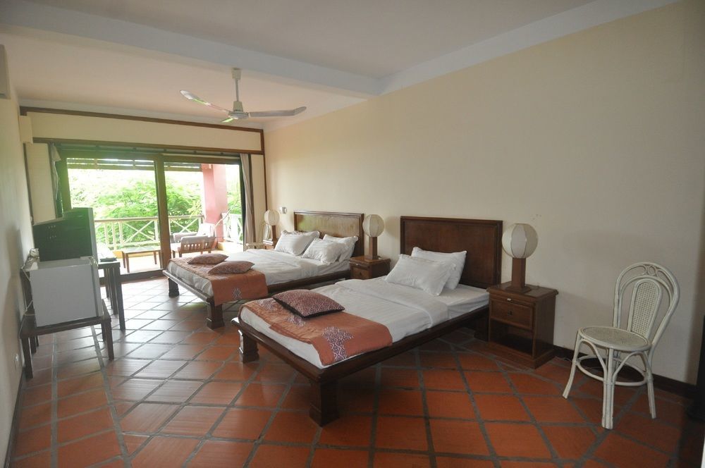 The Harbor Lights Palace Sihanoukville Exterior photo