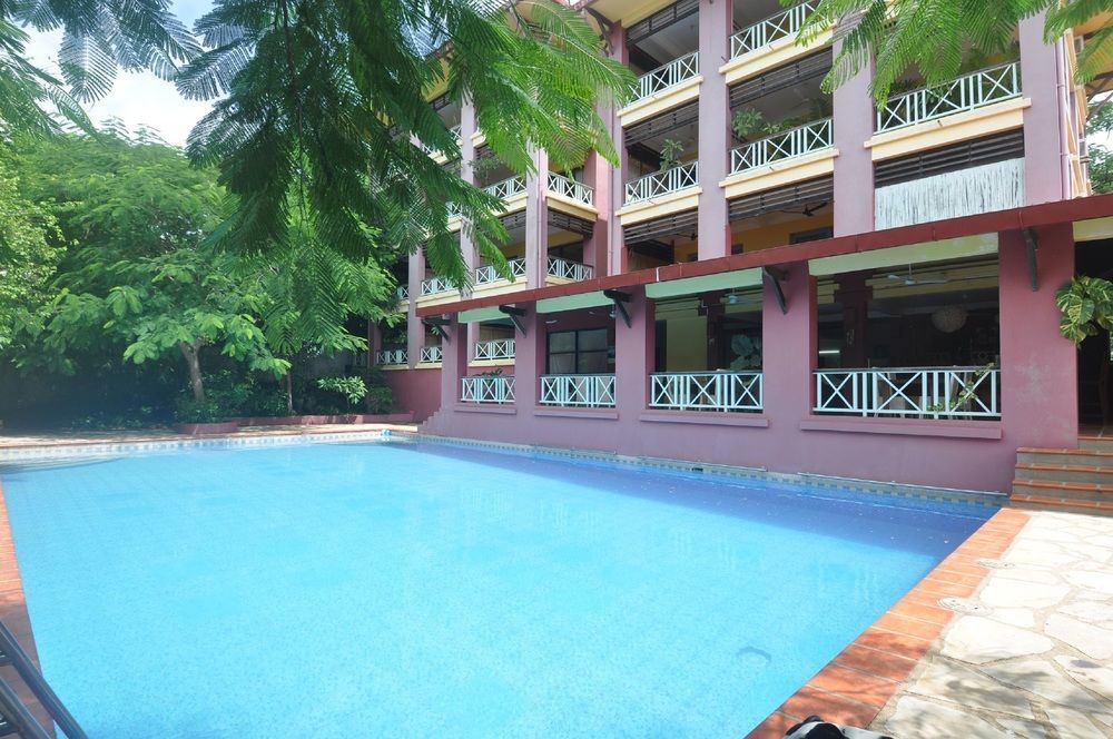 The Harbor Lights Palace Sihanoukville Exterior photo