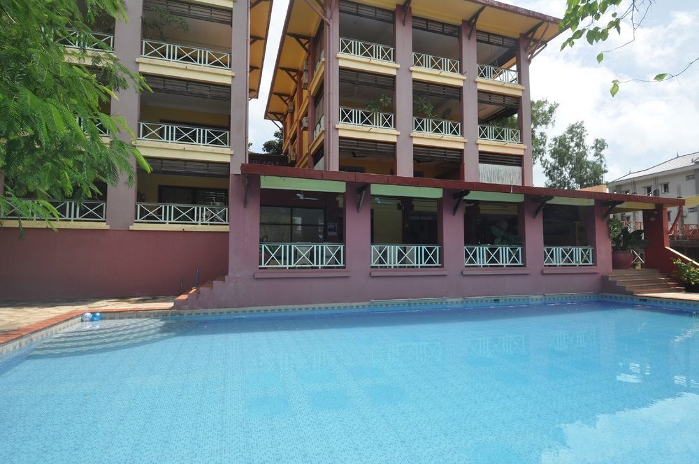 The Harbor Lights Palace Sihanoukville Exterior photo
