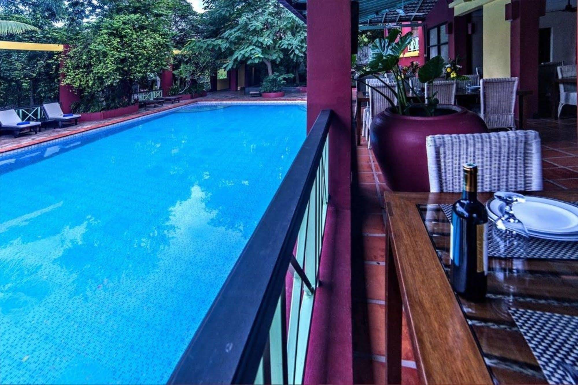 The Harbor Lights Palace Sihanoukville Exterior photo
